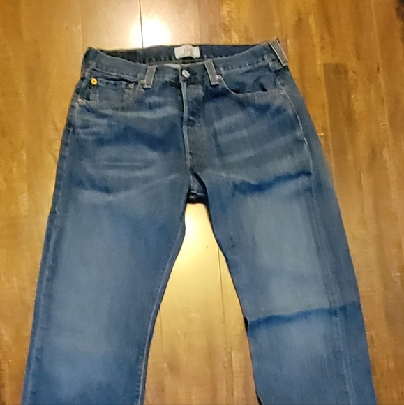 Mens Levi 501 Jean's  W 33 L34 straight leg  Button Fly Never worn - Picture 2 of 9